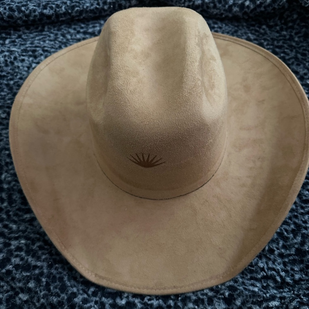 Brown suede cowgirl hat